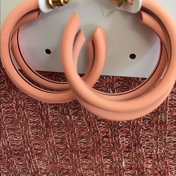 Very Nice Pink Robbery Statement Earring Women - Picture 3 of 4